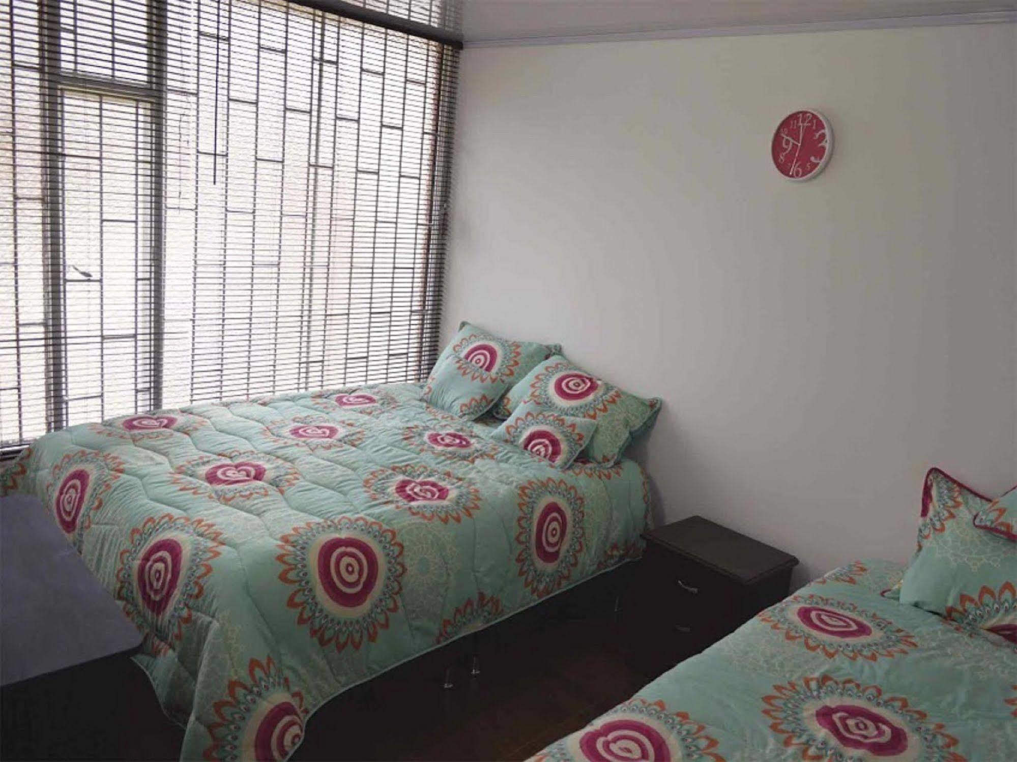Urbana Hostel Bogota Exterior photo